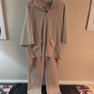 Elegant Beige Women's Pants & Jumpsuit Set